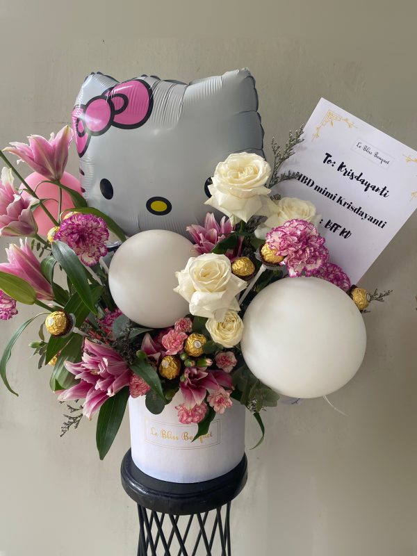 Hello Kitty Lily Balloon Bloombox Online