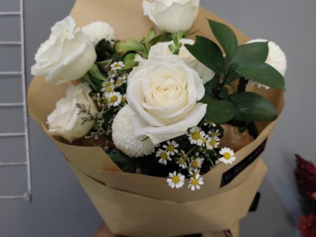 White Rose Chamomile Rustic Smallie Bouquet For Cheap