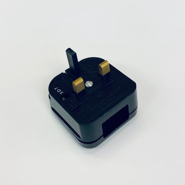 Hazel & Hershey | Power Adapter - US EU to UK Discount