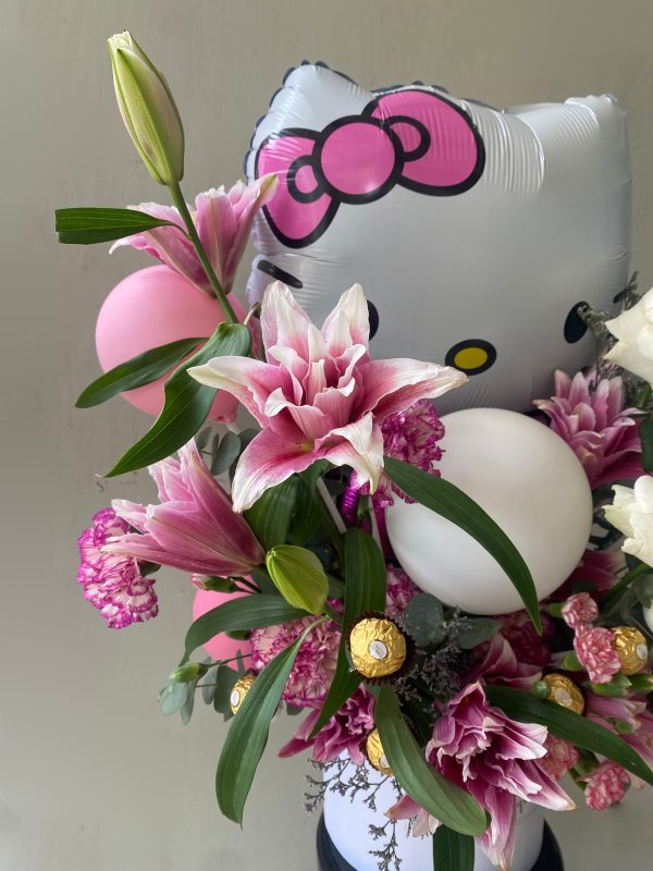 Hello Kitty Lily Balloon Bloombox Online