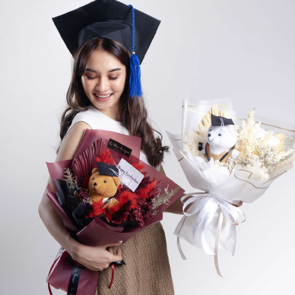 Everlasting Graduation Bouquet Online now