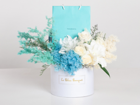 Blooming Gift in a Gift Box Online Hot Sale