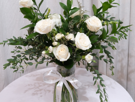 Classic Rustic Bouquet in a Vase Online Hot Sale